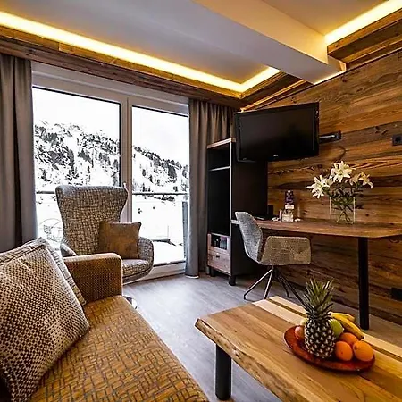 Hotel Snowwhite 4*